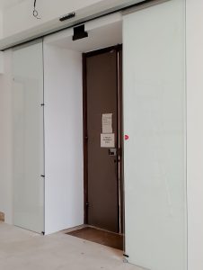porte scorrevoli per musei: l'installazione effettuata al Palazzo Reale di Milano