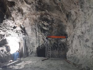 lavori in corso in miniera per la realizzazione di una porta rapida: seconda fase