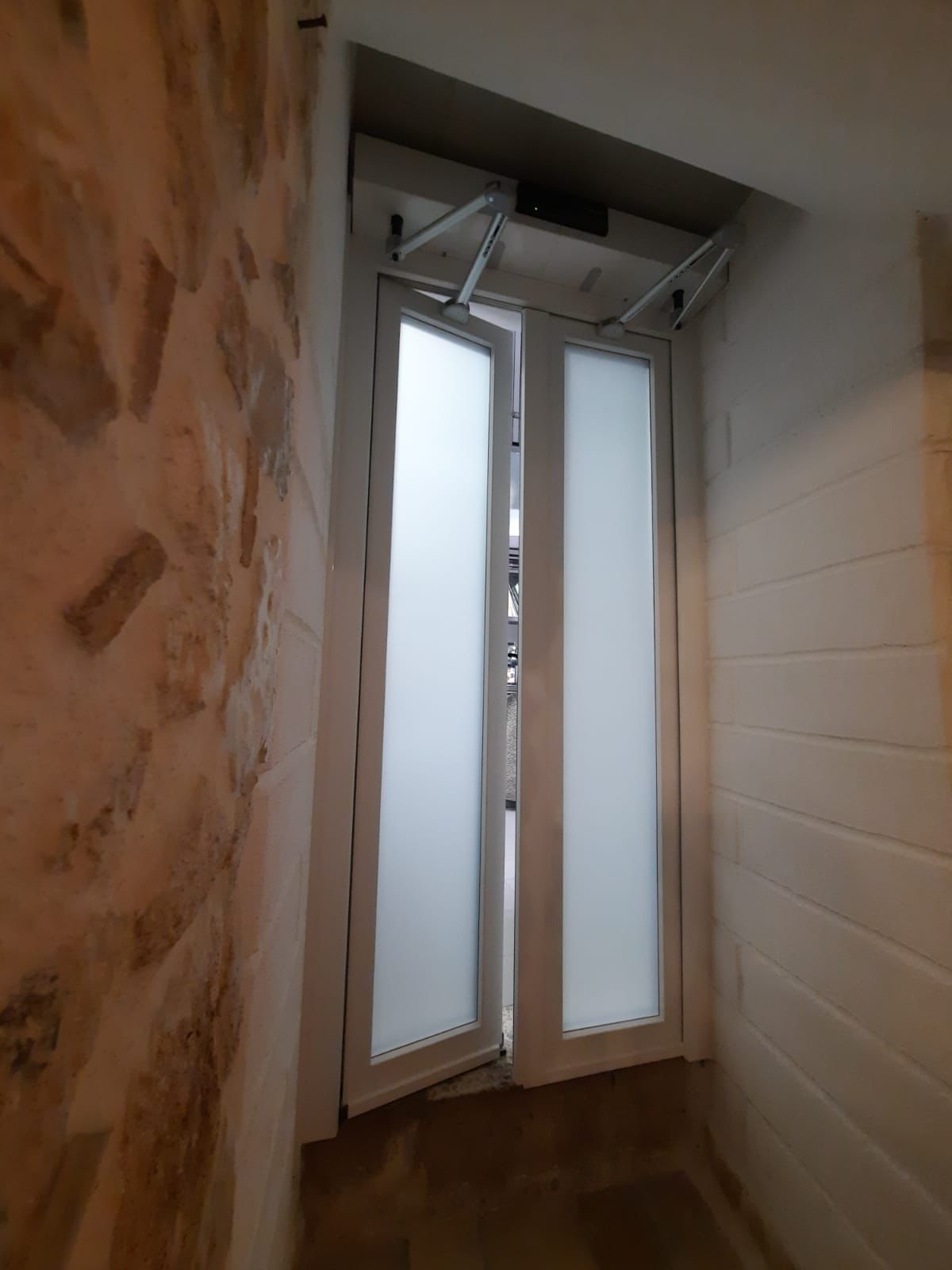 porte automatiche - corridoio hotel