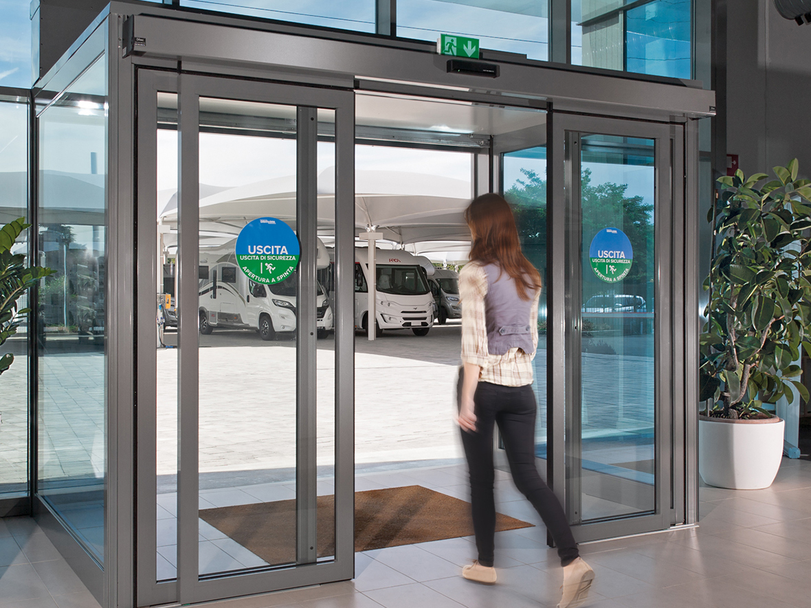 Porte automatiche con sfondamenti APRICO